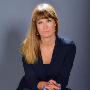 Tena-by-Rino-Gropuzzo-cropped-resized-e1665996249930-600x600