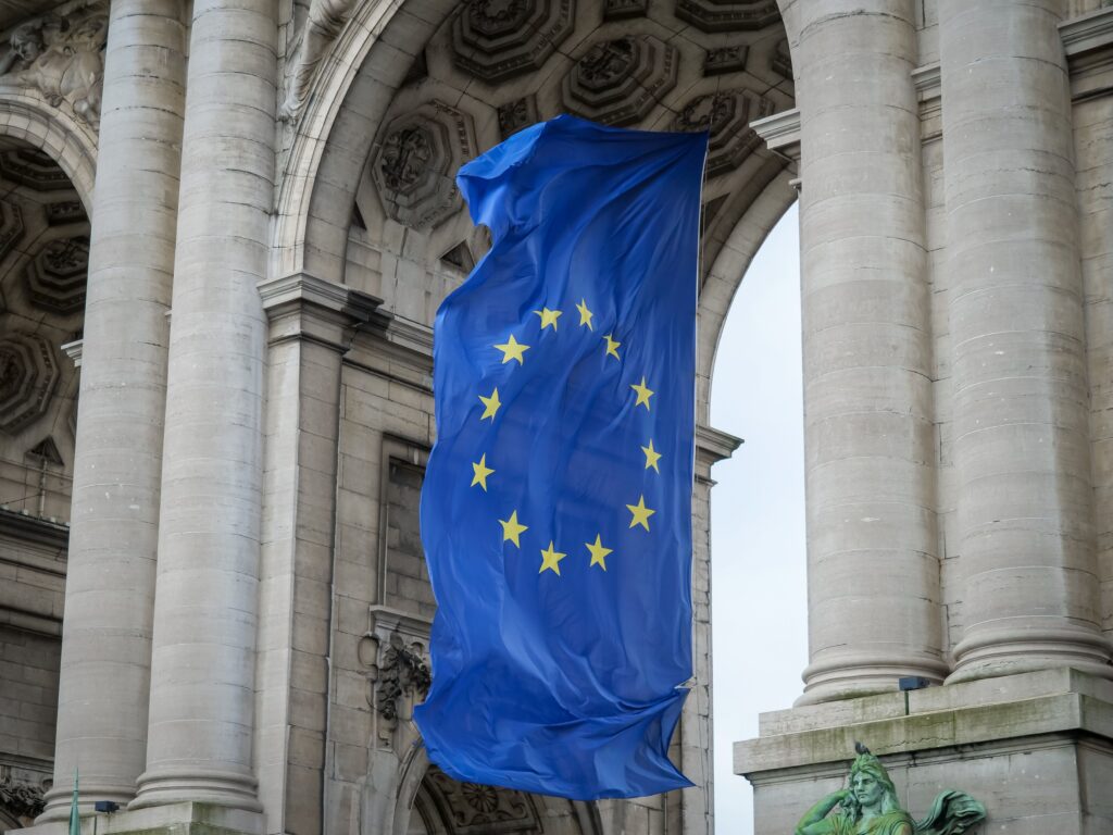The rise of nationalism in Europe: causes, effects, and comparison between Western and Eastern Europe